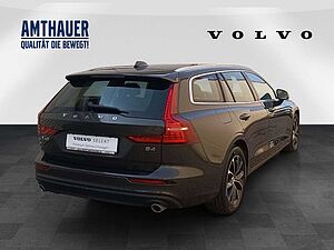 Volvo  B4 Momentum Pro Cam/Navi/Memory