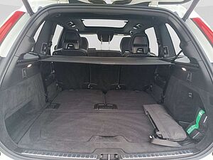 Volvo  T8 Twin Engine AWD R-Design Edition