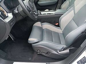 Volvo  T6 Recharge R-Design AWD 360°/Pano/Four-C