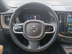 Volvo  B5 AWD Inscription Pano/360°/AHK