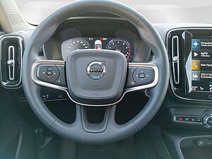 Volvo  T2 Momentum Pro AHK/Cam/H&K