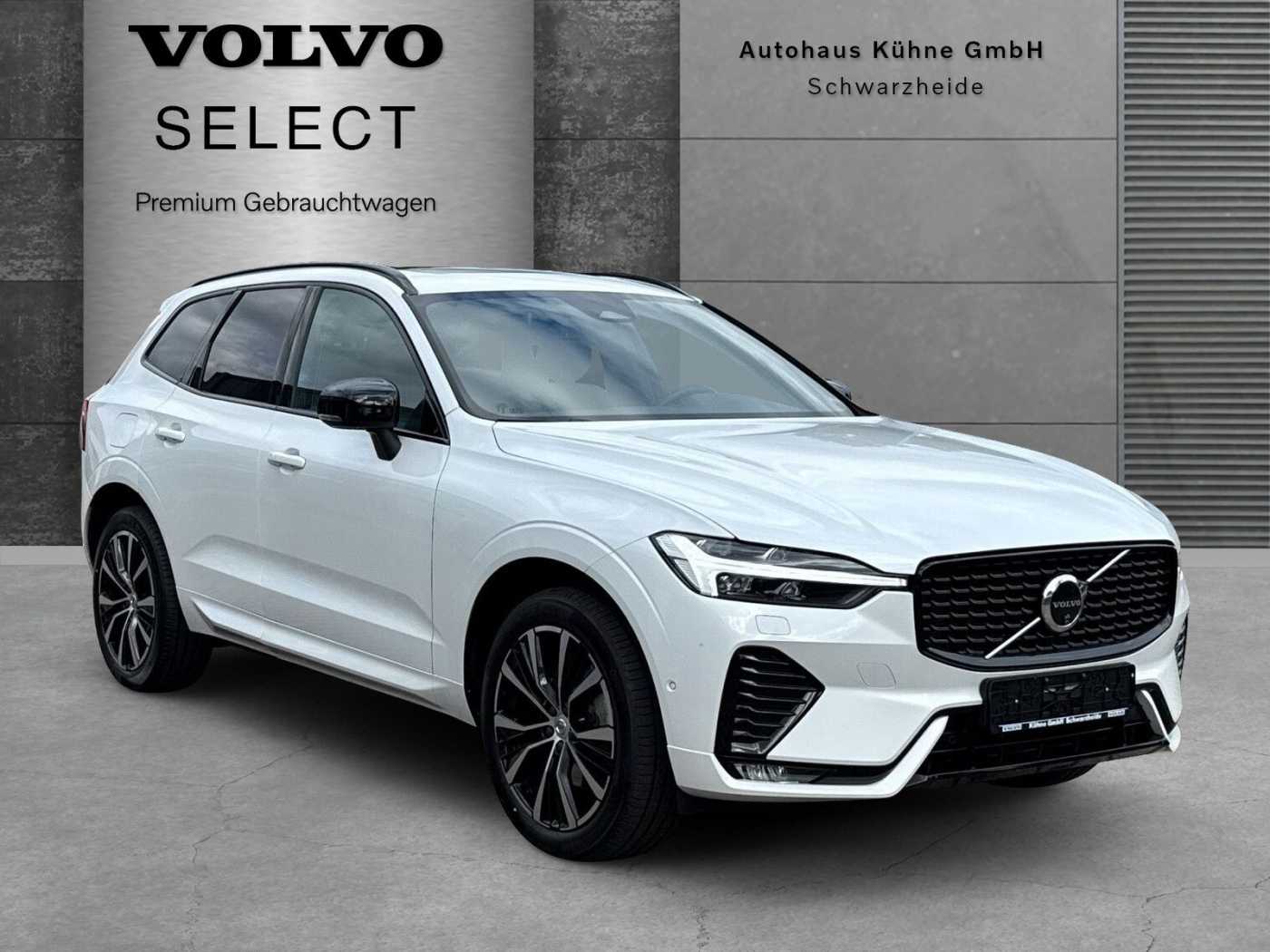 Volvo  B4 Plus Dark 2WD !! !PANO+STANDHZG+AHK+BLISS