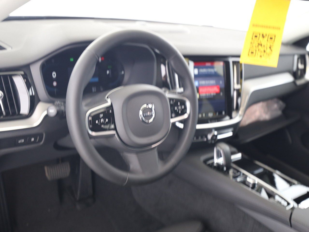 Volvo  Plus Dark T6 PHEV AWD !!360°+PANO+AHK+H&K! !!