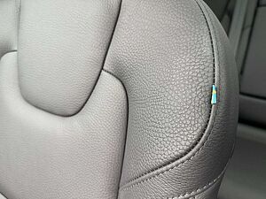 Volvo  B4 Ultra Dark !! ! 360°+PANO+HEAD-UP !! !