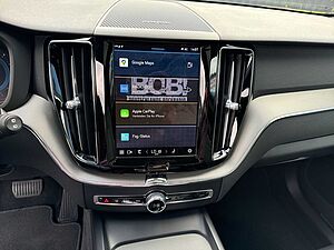 Volvo  B4 Plus Dark 2WD !! !PANO+STANDHZG+AHK+BLISS