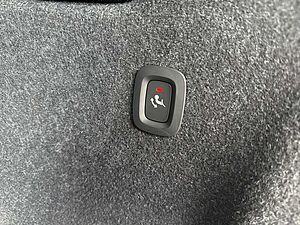 Volvo  B3 Plus Dark 2WD !! AHK+ACC+RFK+VOLL-LED! !!