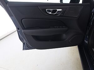 Volvo  Plus Dark T6 PHEV AWD !!360°+PANO+AHK+H&K! !!