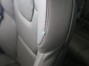 Volvo  Plus Dark T6 PHEV AWD !!360°+PANO+AHK+H&K! !!