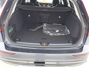 Volvo  Plus Dark T6 PHEV AWD !!360°+PANO+AHK+H&K! !!