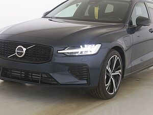 Volvo  Plus Dark T6 PHEV AWD !!360°+PANO+AHK+H&K! !!