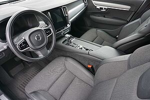 Volvo  D4 Momentum !! ! NAVI+LED+AHK+STANDHZG. !! !