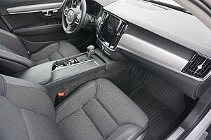 Volvo  D4 Momentum !! ! NAVI+LED+AHK+STANDHZG. !! !