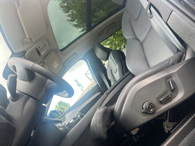 Volvo  T8 AWD Recharge Plus Dark Pano/ 360°/ AHK