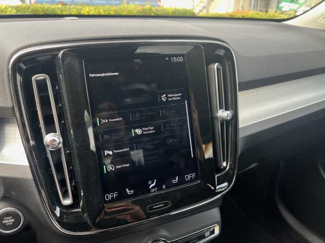 Volvo  T4 (B) 2WD Momentum RFK/ LED/ NAVI
