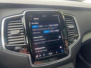 Volvo  T8 AWD Recharge Plus Dark Pano/ 360°/ AHK