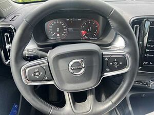 Volvo  T4 (B) 2WD Momentum RFK/ LED/ NAVI