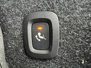 Volvo  B3 (B) 2WD Plus Dark RFK/ AHK/ uvm