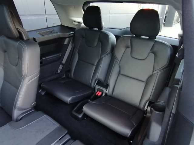 Volvo  T8 AWD Recharge Plus Dark 7-Sitzer