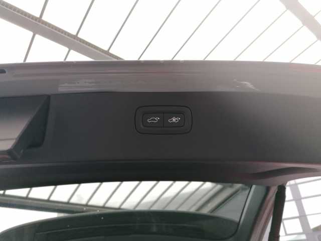 Volvo  B5 D AWD Plus Bright 7-Sitzer