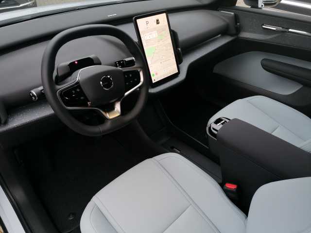 Volvo  Ultra AWD Performance Pure Electric
