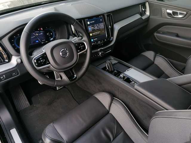 Volvo  B4 D 2WD R-Design Kam, Navi uvm.