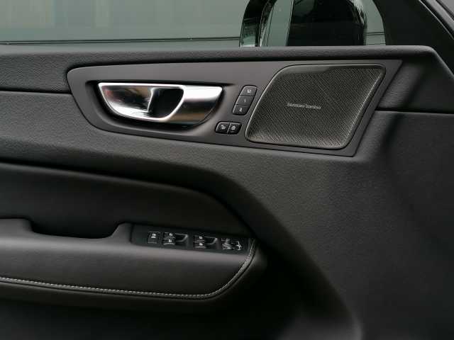 Volvo  T8 AWD Twin Engine Ultimate Black Edition