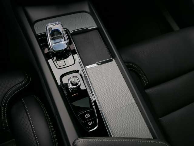 Volvo  T8 AWD Twin Engine Ultimate Black Edition