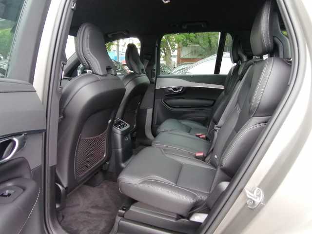 Volvo  T8 AWD Recharge R-Design, AHK uvm.