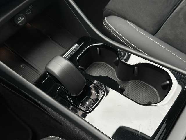 Volvo  Ultimate Recharge P8 Pure Electric AWD
