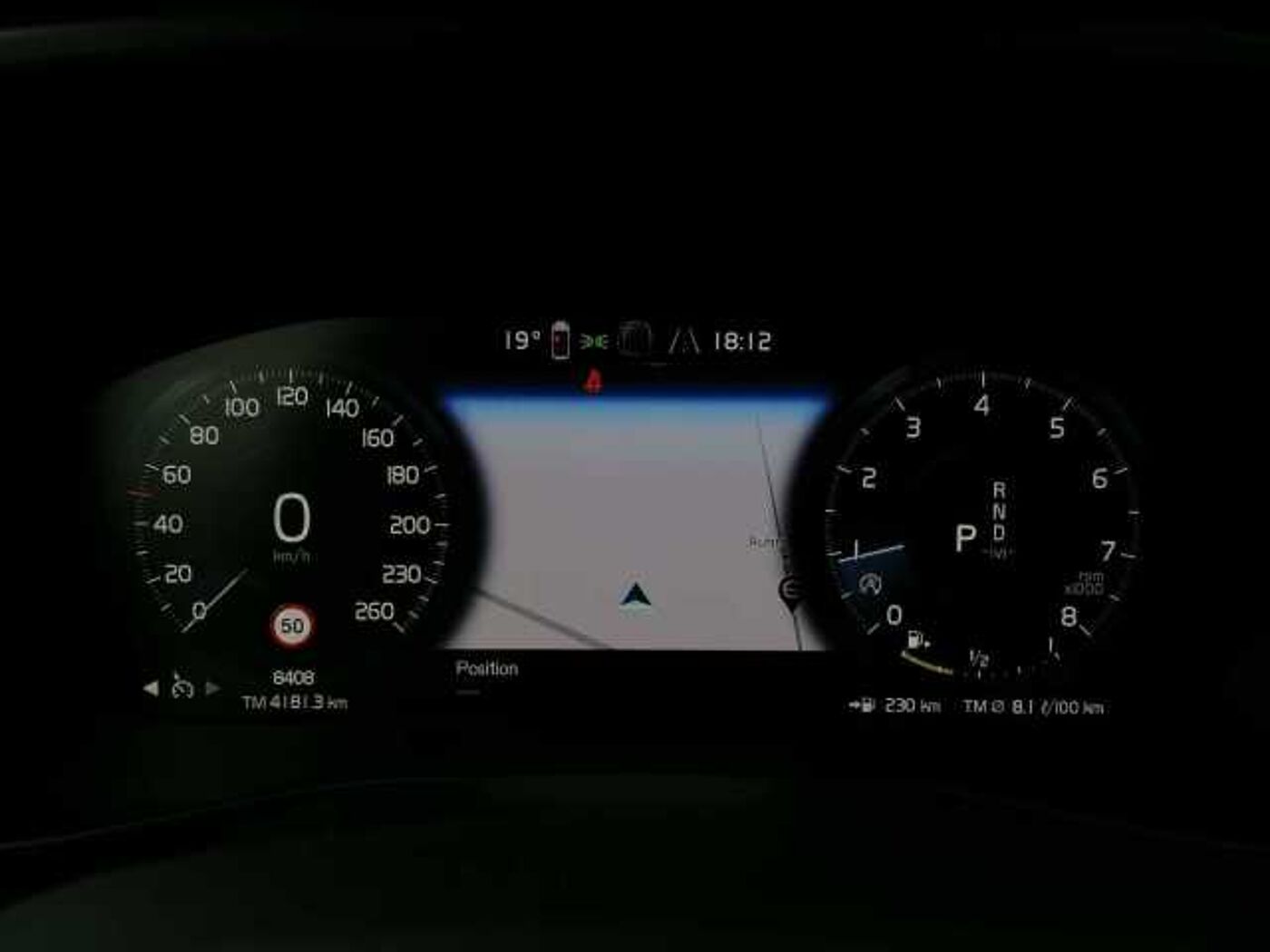 Volvo  T2 2WD Plus Dark, Navi, Kamera uvm.