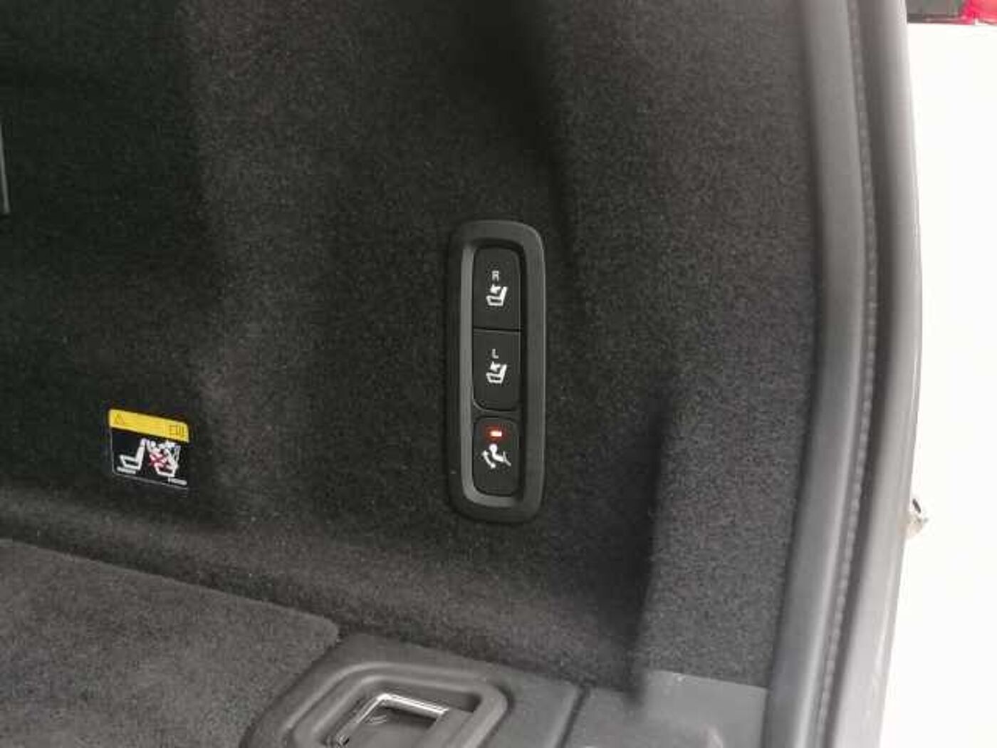 Volvo  D4 2WD R Design, Stdhz, AHK uvm.