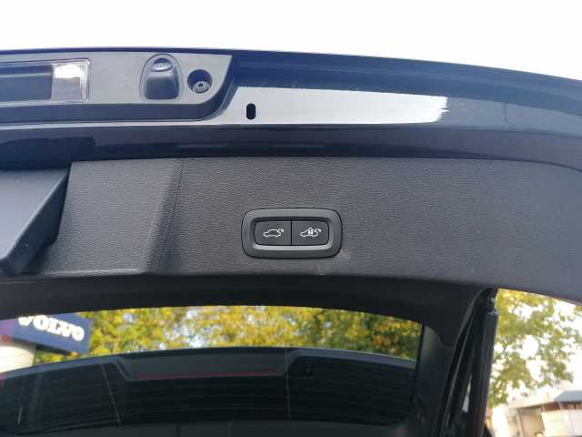 Volvo  B3 2WD Core, AHK uvm.