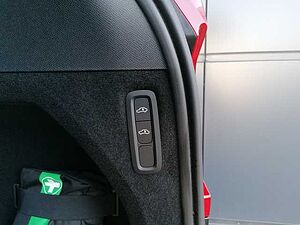 Volvo  T8 AWD Recharge Plus Dark 7-Sitzer