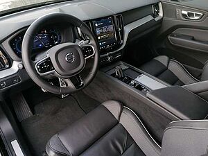 Volvo  B4 D 2WD R-Design Kam, Navi uvm.