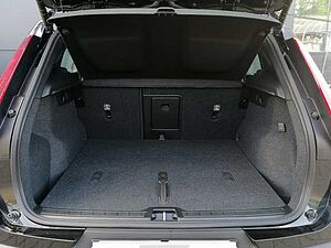 Volvo  T2 2WD Plus Dark, Navi, Kamera uvm.