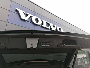 Volvo  B4 D 2WD Plus Dark, AHK, BLIS uvm.