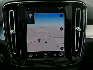 Volvo  T2 2WD Plus Dark, Navi, Kamera uvm.
