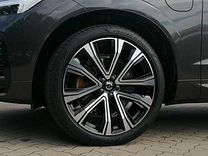 Volvo  T8 AWD Twin Engine R-Design