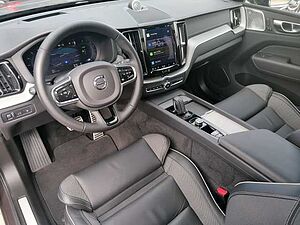 Volvo  T8 AWD Twin Engine R-Design