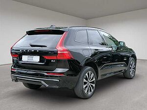 Volvo  B4 D 2WD Plus Dark