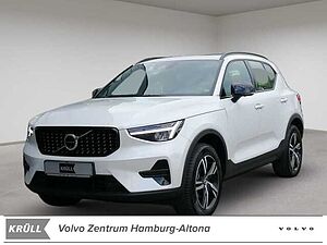 Volvo  T2 2WD Plus Dark, Navi, Kamera uvm.
