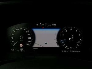 Volvo  T2 2WD Plus Dark, Navi, Kamera uvm.