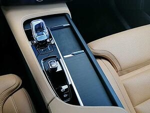 Volvo  T8 AWD Twin Engine Plus Bright