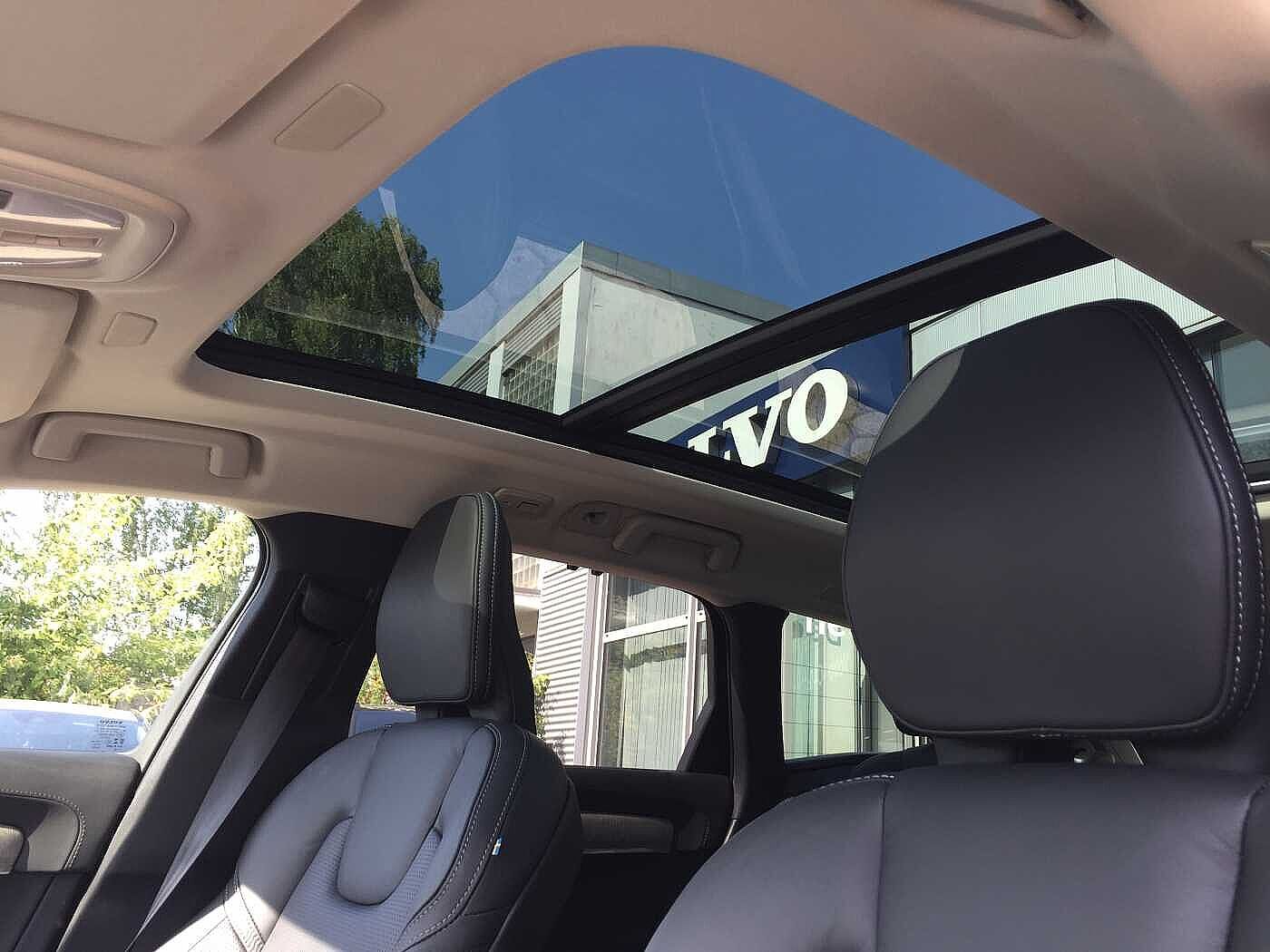 Volvo  V 90 T6 Plus Bright AWD Recharge Plug-In Hybrid 20' ALU,  Luftfahrwerk uvm.