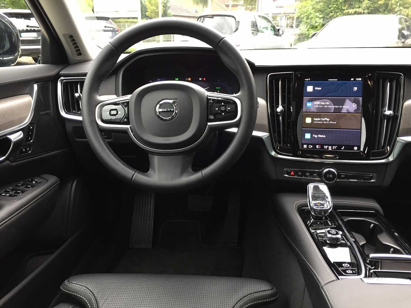 Volvo  V 90 T6 Plus Bright AWD Recharge Plug-In Hybrid 20' ALU,  Luftfahrwerk uvm.