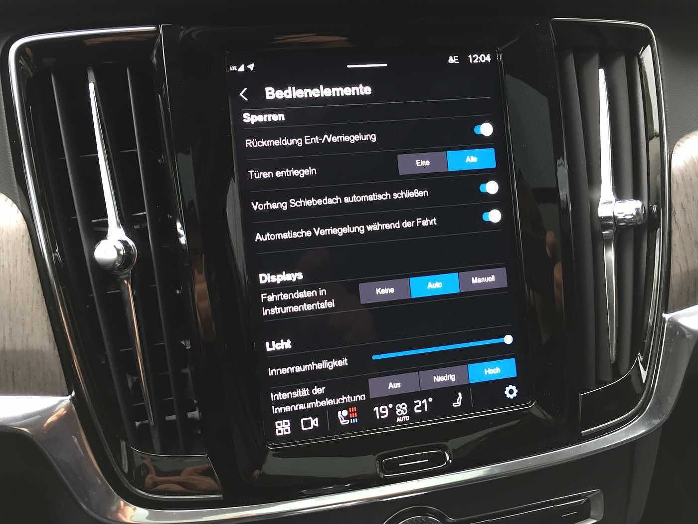Volvo  V 90 T6 Plus Bright AWD Recharge Plug-In Hybrid 20' ALU,  Luftfahrwerk uvm.