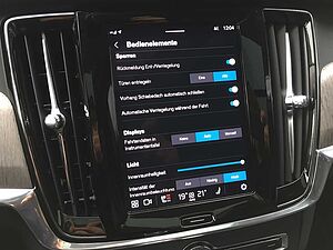 Volvo  V 90 T6 Plus Bright AWD Recharge Plug-In Hybrid 20' ALU,  Luftfahrwerk uvm.