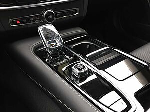 Volvo  V 90 T6 Plus Bright AWD Recharge Plug-In Hybrid 20' ALU,  Luftfahrwerk uvm.