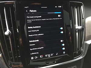 Volvo  V 90 T6 Plus Bright AWD Recharge Plug-In Hybrid 20' ALU,  Luftfahrwerk uvm.
