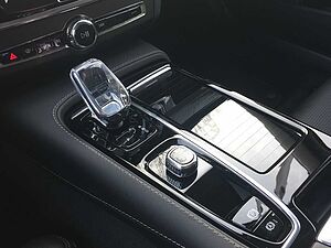 Volvo  V 90 T6 Plus Bright AWD Recharge Plug-In Hybrid 20' ALU,  Luftfahrwerk uvm.